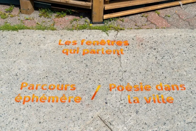 Les fenêtres qui parlent - Poésie dans la ville - 12