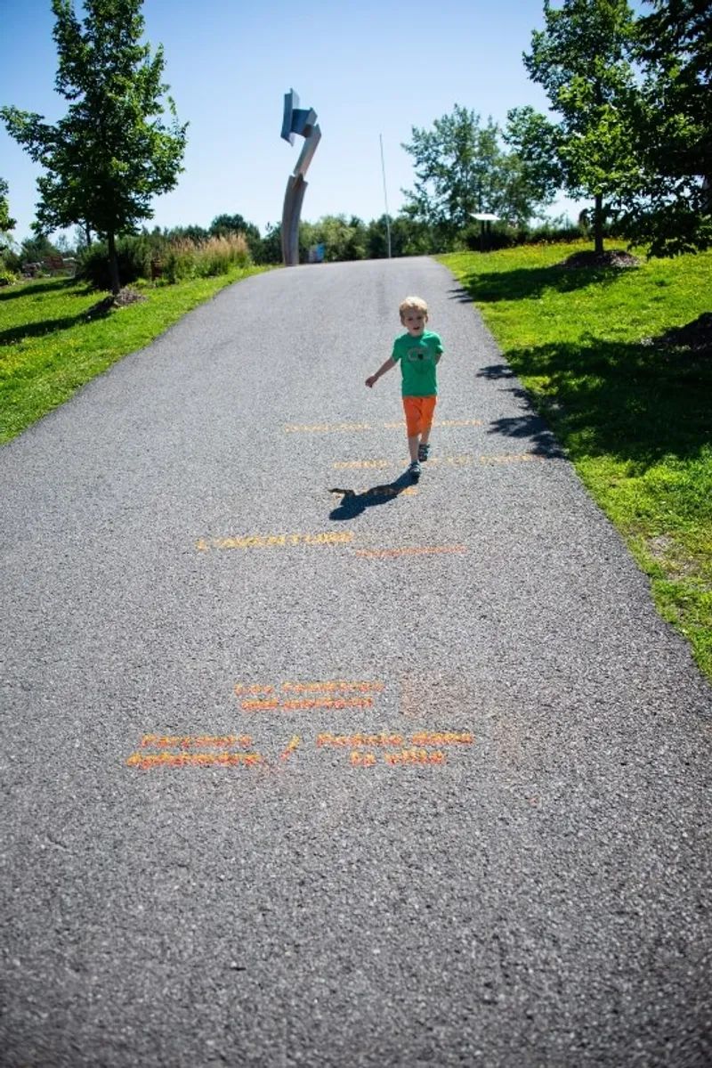 Les fenêtres qui parlent - Poésie dans la ville - 19