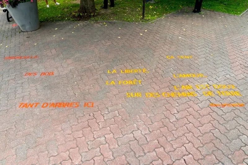 Les fenêtres qui parlent - Poésie dans la ville - 9