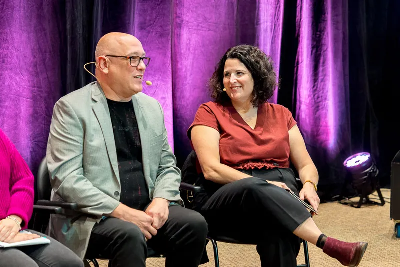 Table ronde et lancement de livre - 10